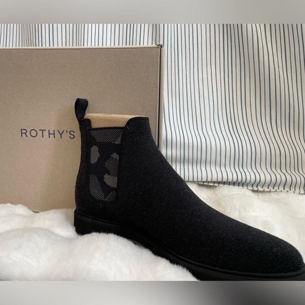 Brand New In Box Rothy’s Booties - Picture 4 of 8